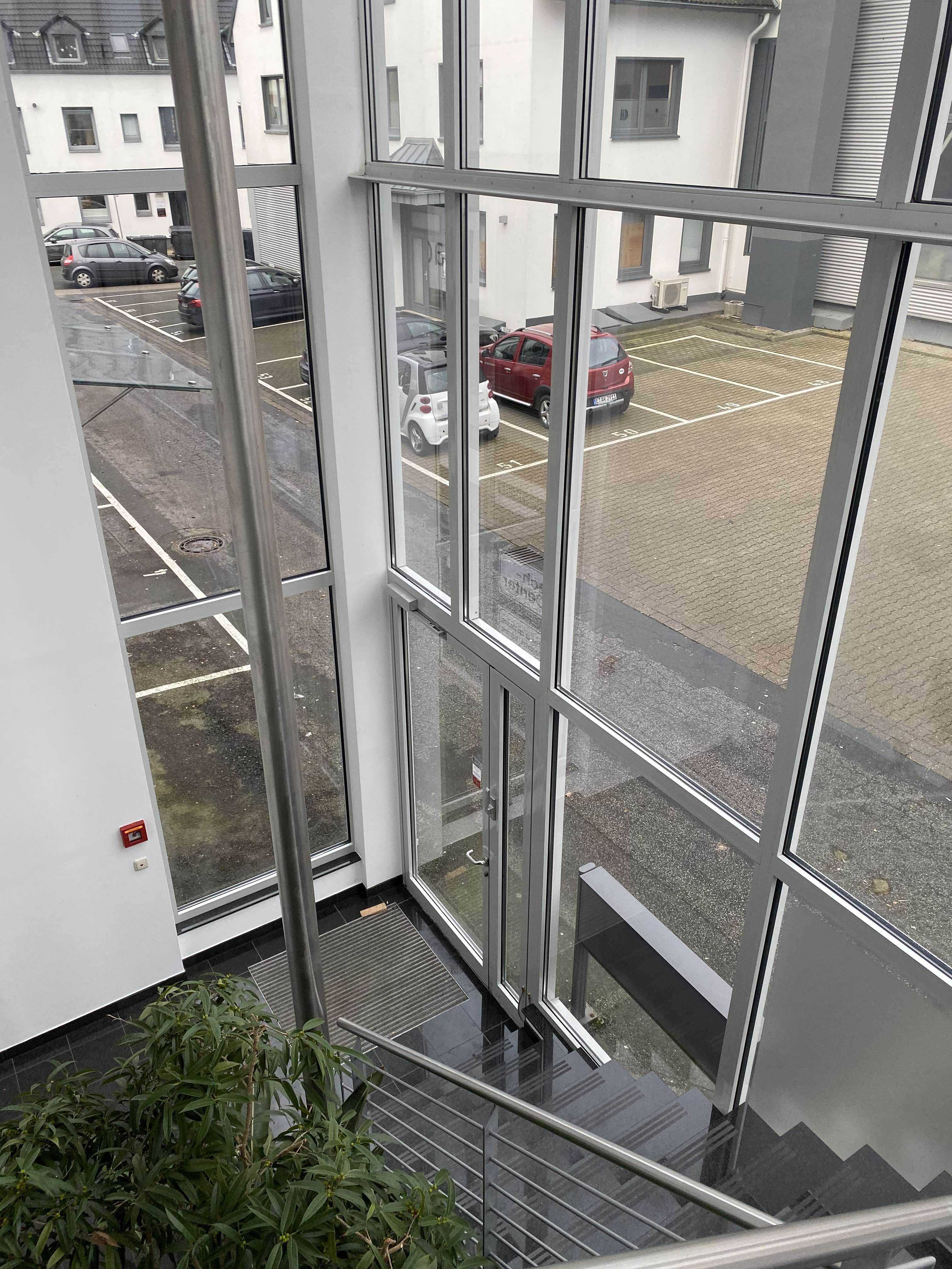 Essen-Bergerhausen // Moderne geräumige Büroeinheit zu vermieten