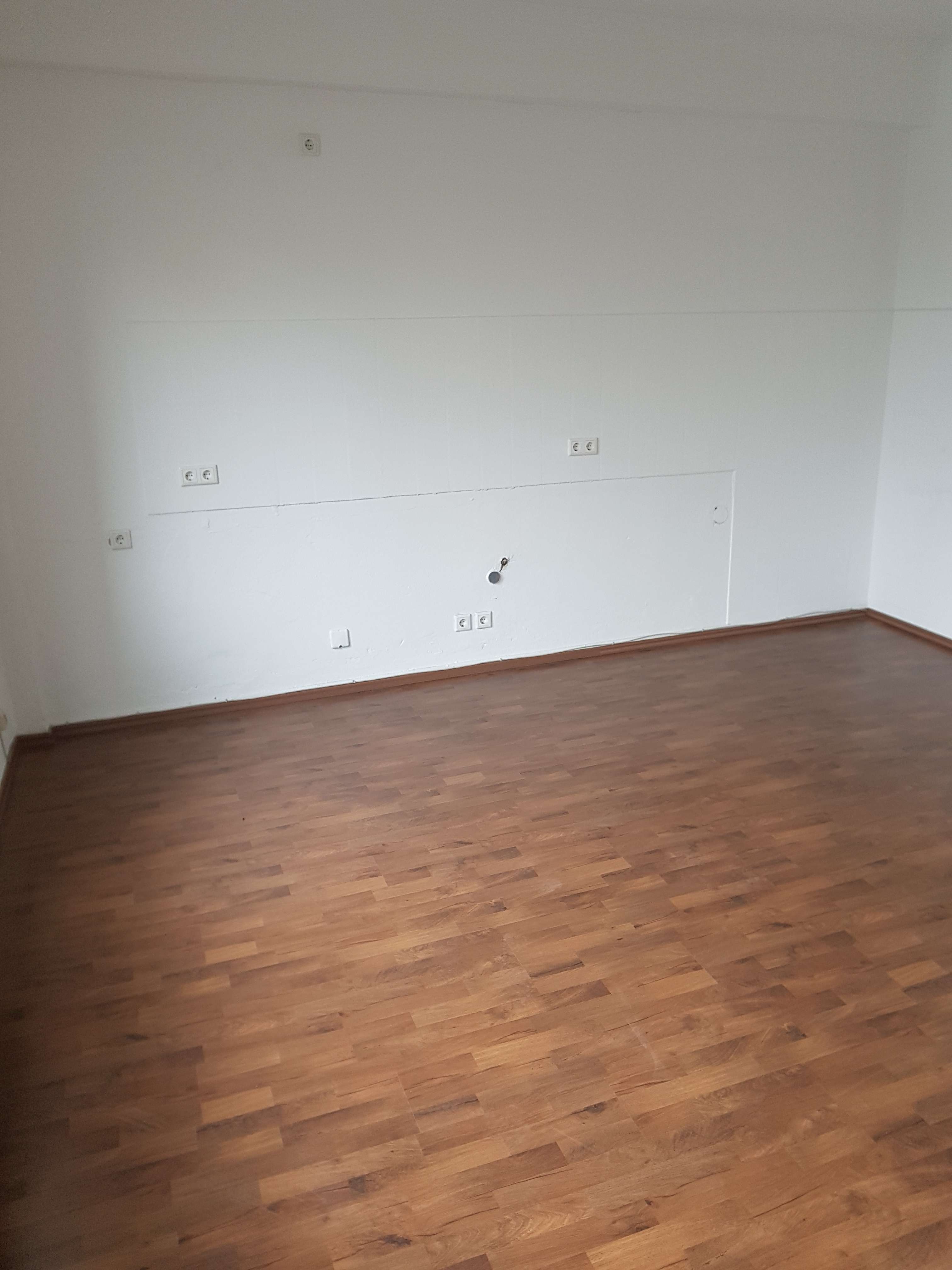Bochum-Wattenscheid// Helle Büroeinheit zum 01.09.2026 zu vermieten
